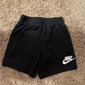Nike Boys shorts size 4T